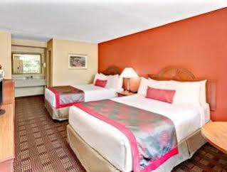 Ramada By Wyndham Baltimore West Catonsville Exterior photo